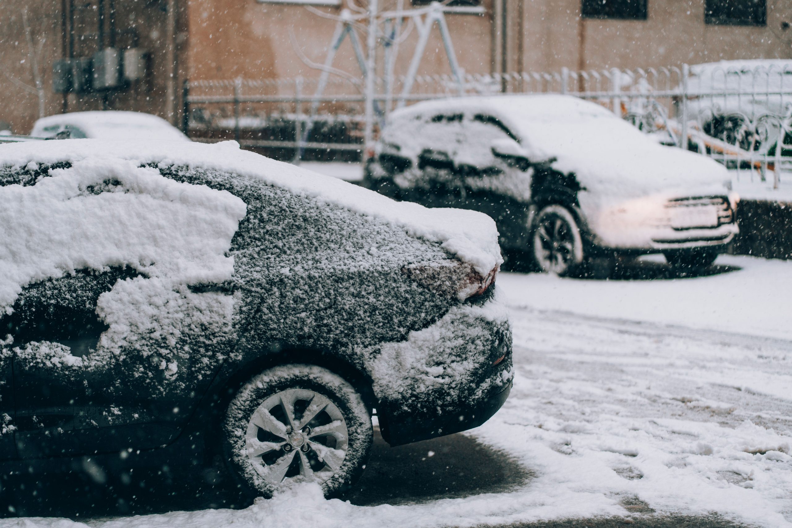 remote start car in parking lot during winter